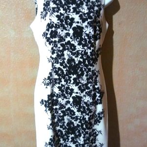 Black and white flower print dress